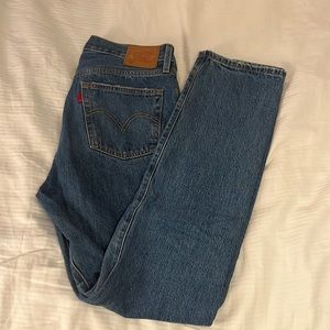 LEVIS JEANS